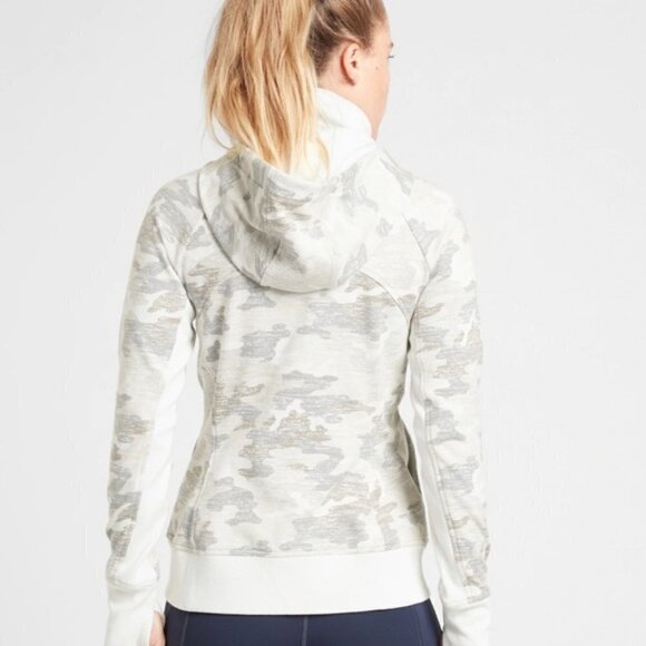 Athleta Triumph Printed Hoodie Color Grey Gypsum Camo LP - Picture 2 of 8